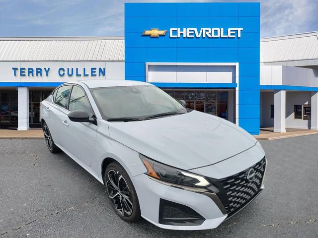 Used 2024 Nissan Altima 2.5 SR video 1