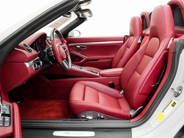 Used 2024 Porsche 718 Boxster image 6