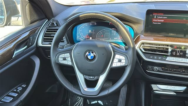 Used 2024 BMW X4 xDrive30i w/ Parking Assistance Package AWD/4WD image 23