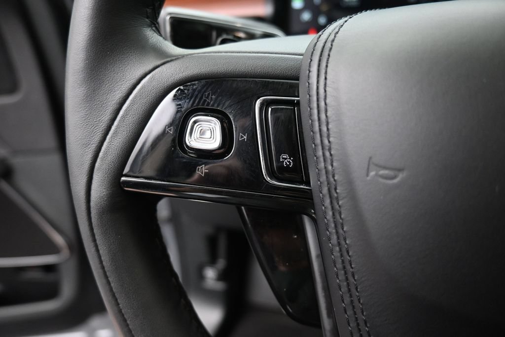 Used 2024 Lincoln Aviator Reserve w/ Equipment Group 201A RWD image 6