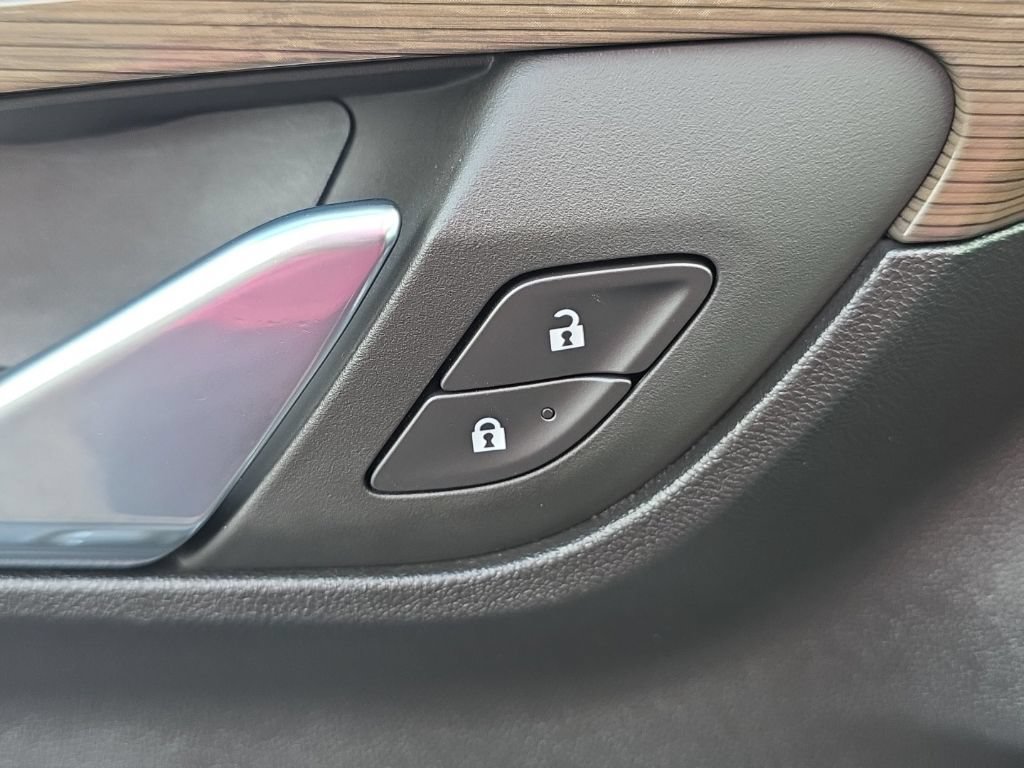 Used 2023 GMC Terrain Denali AWD/4WD image 23