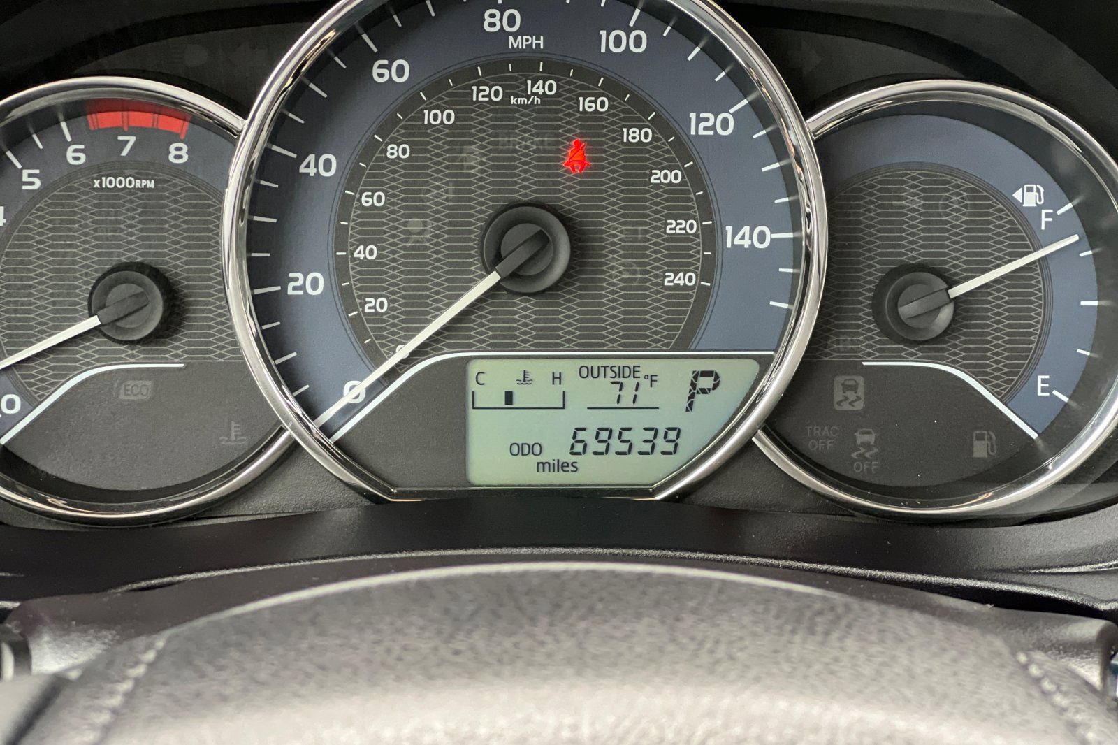 Used 2015 Toyota Corolla LE FWD image 23