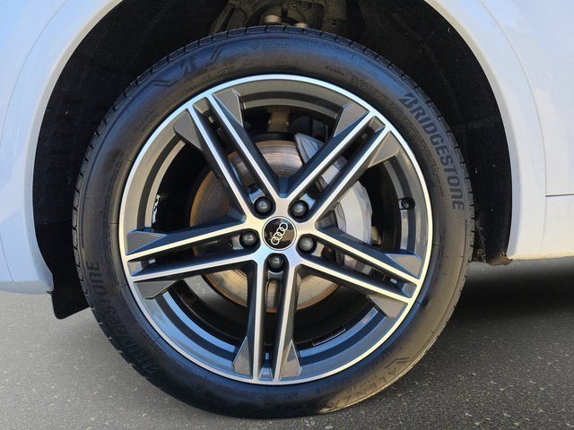 Certified 2023 Audi Q5 e Premium Plus w/ Premium Plus Package image 37