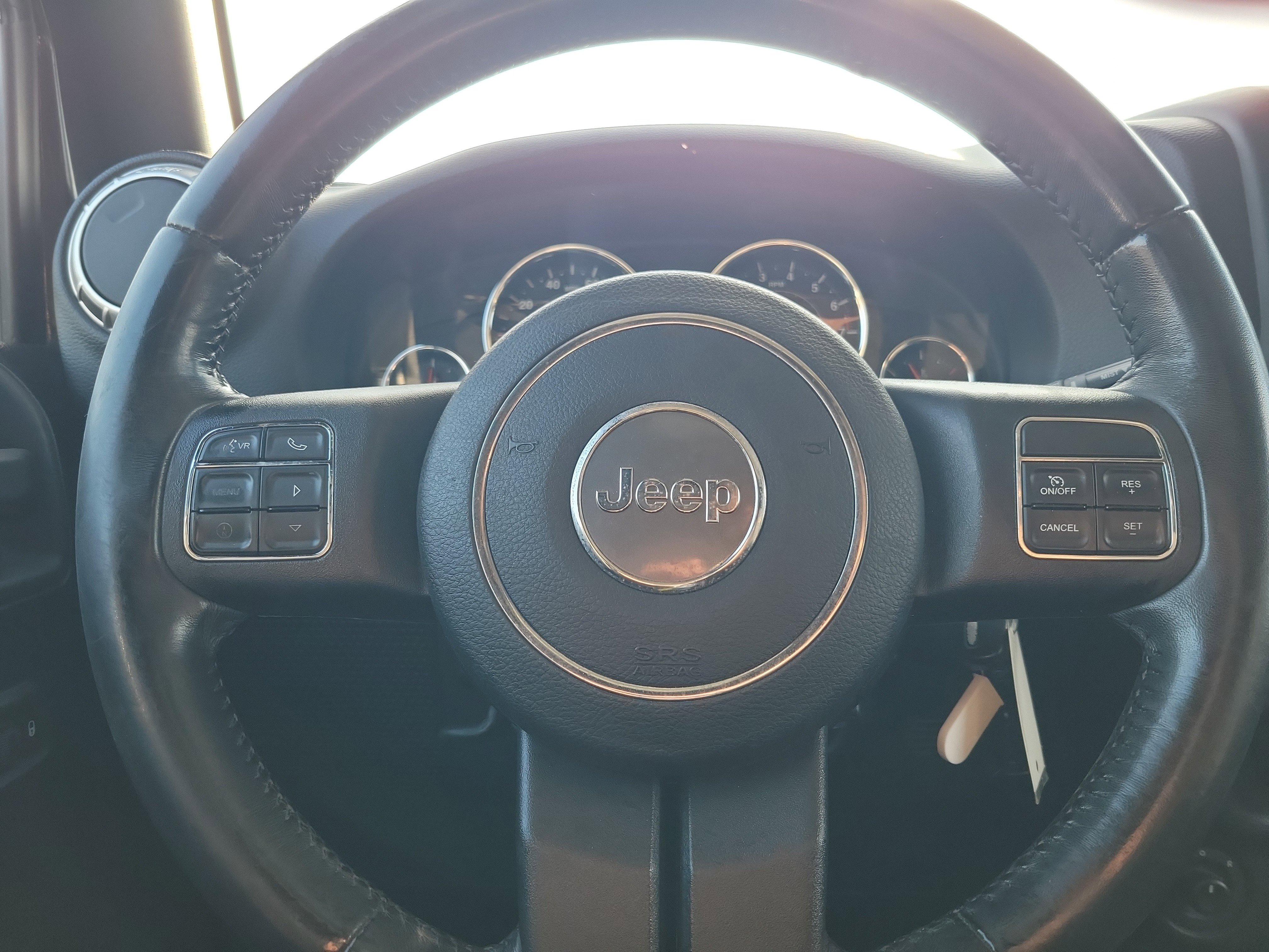 Used 2015 Jeep Wrangler Unlimited Sahara w/ Connectivity Group image 18