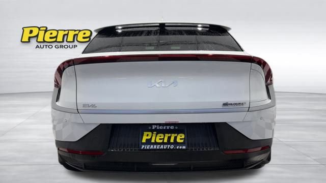 Used 2024 Kia EV6 Light image 3