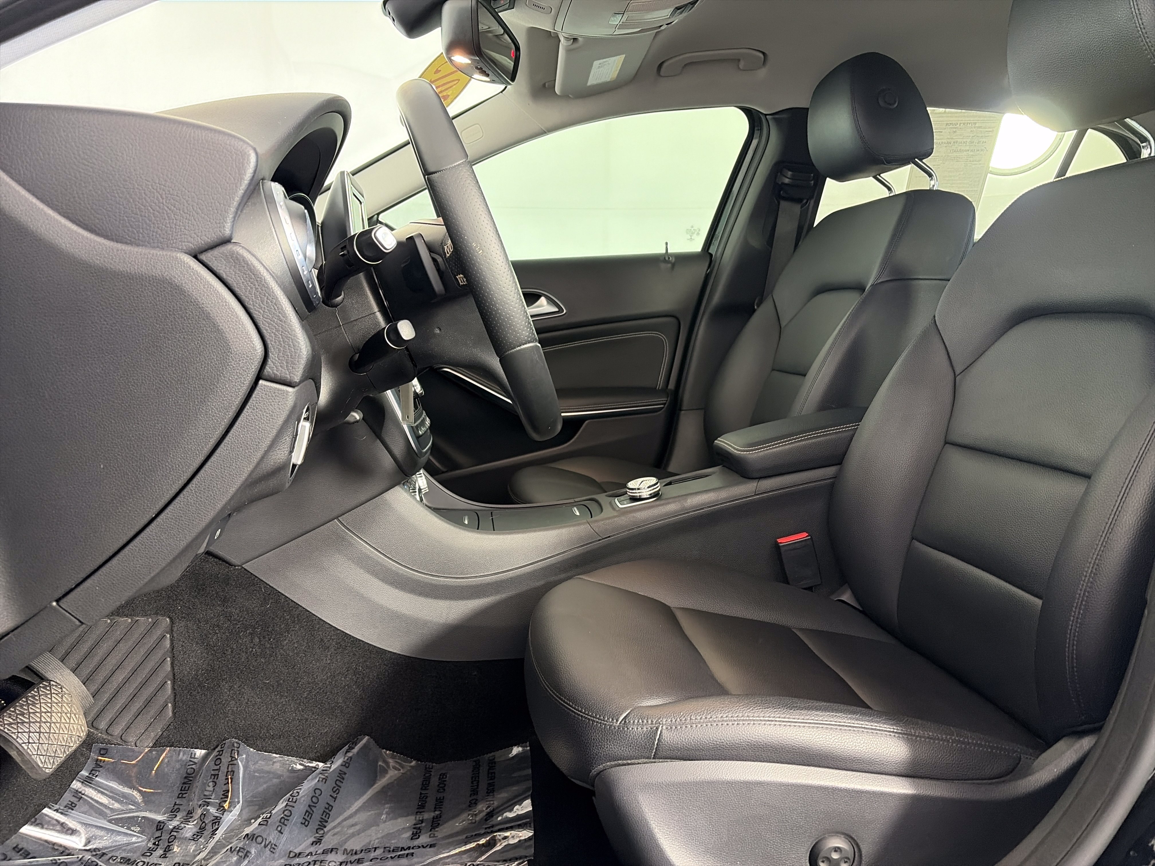 Used 2015 Mercedes-Benz GLA 250 4MATIC image 6