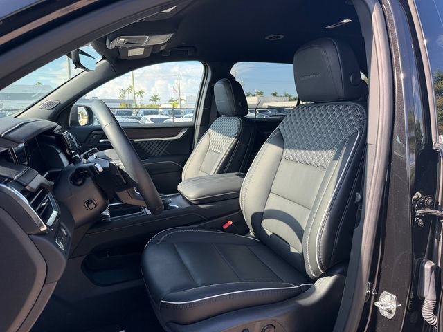 New 2026 GMC Acadia Denali w/ Super Cruise Package FWD image 9