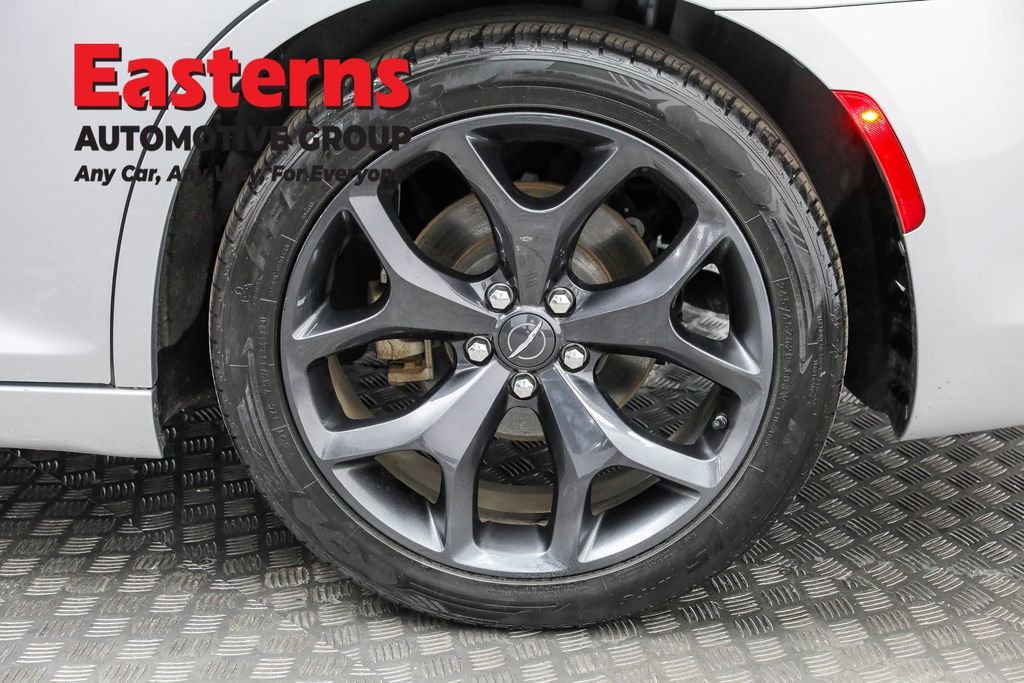 Used 2023 Chrysler 300 S image 34