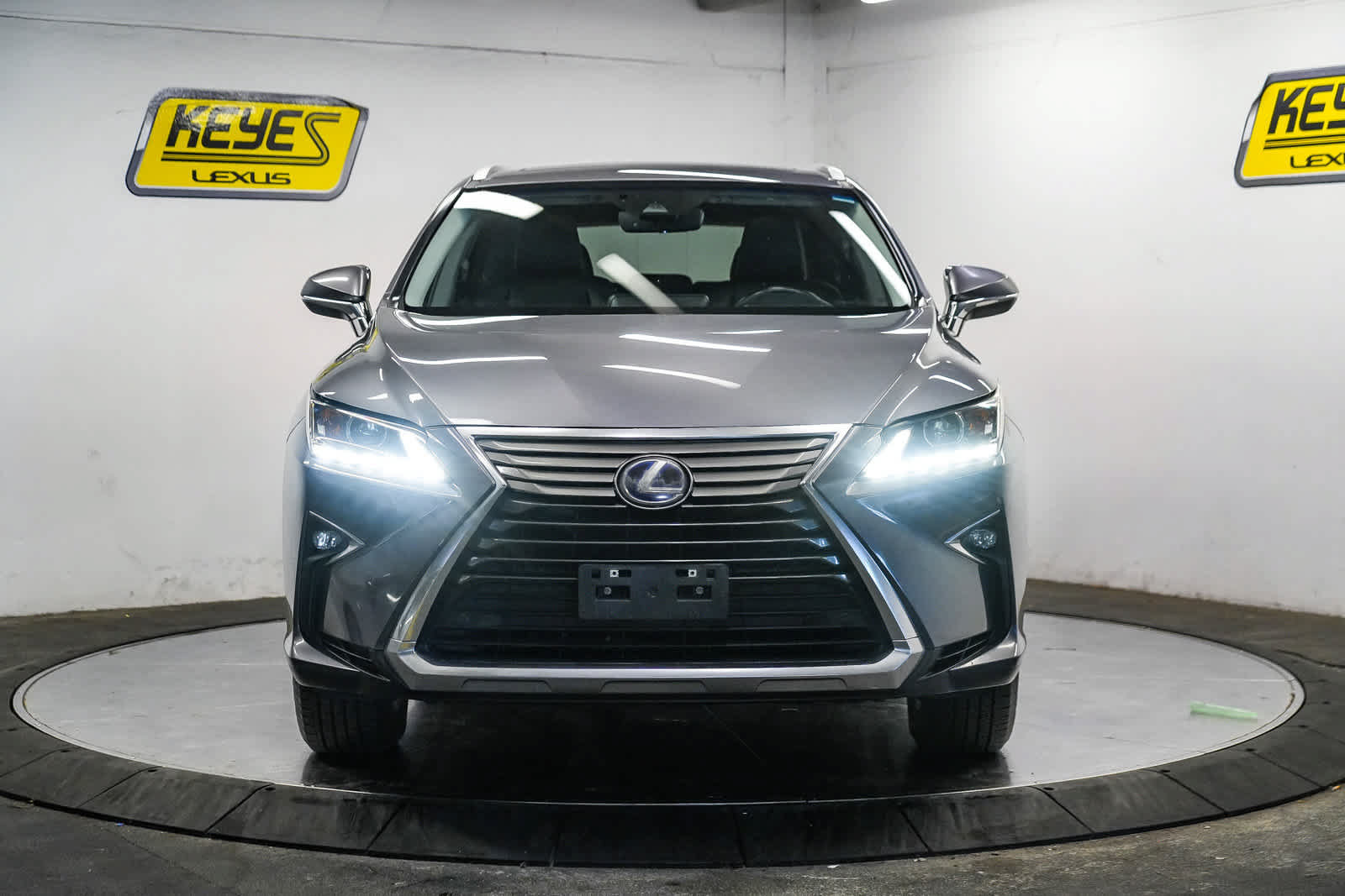 Used 2018 Lexus RX 450h AWD w/ Cold Area Package image 8