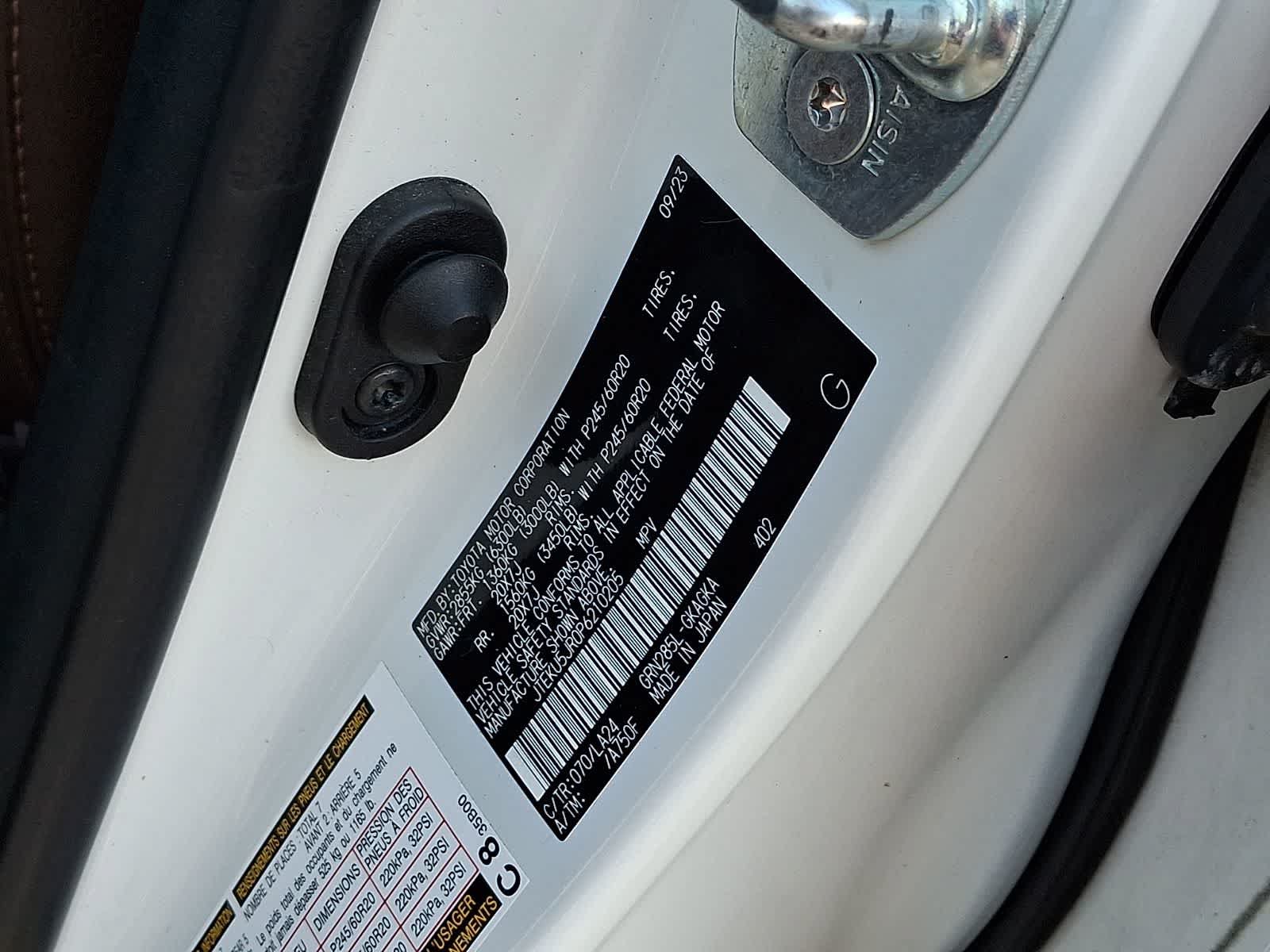 Certified 2023 Toyota 4Runner Limited AWD/4WD image 32
