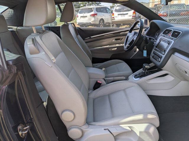 Used 2010 Volkswagen Eos Komfort FWD image 29