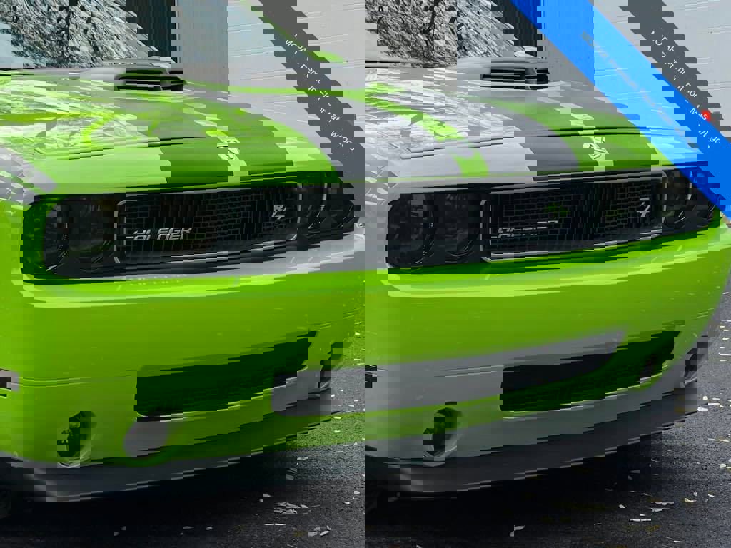 Used 2009 Dodge Challenger R/T image 16