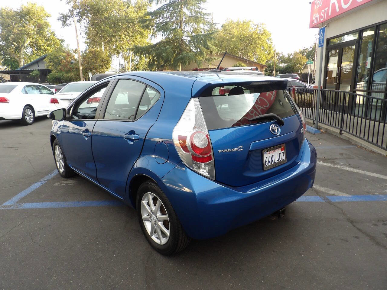 Used 2012 Toyota Prius C Three FWD image 4