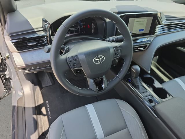 Used 2026 Toyota Camry SE w/ Convenience Package FWD image 16
