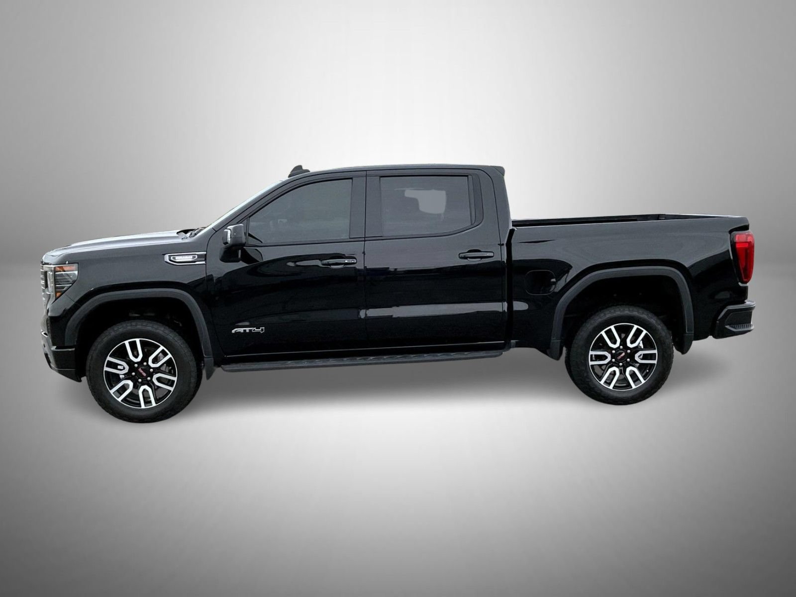Certified 2024 GMC Sierra 1500 AT4 w/ Technology Package AWD/4WD image 8