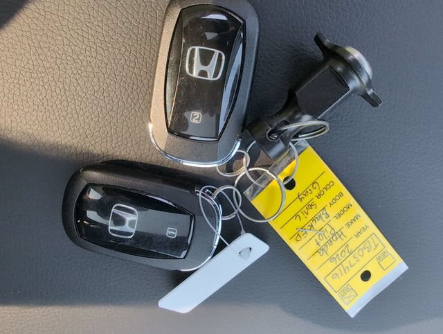 Used 2026 Honda Pilot Black Edition image 32