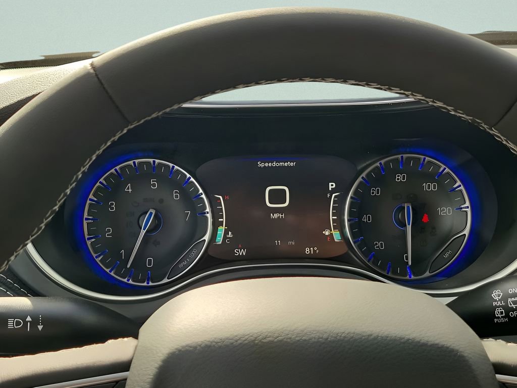 New 2026 Chrysler Pacifica Limited FWD image 38