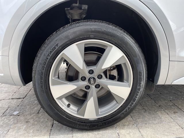 Used 2023 Audi Q5 2.0T Premium Plus w/ Premium Plus Package AWD/4WD image 37