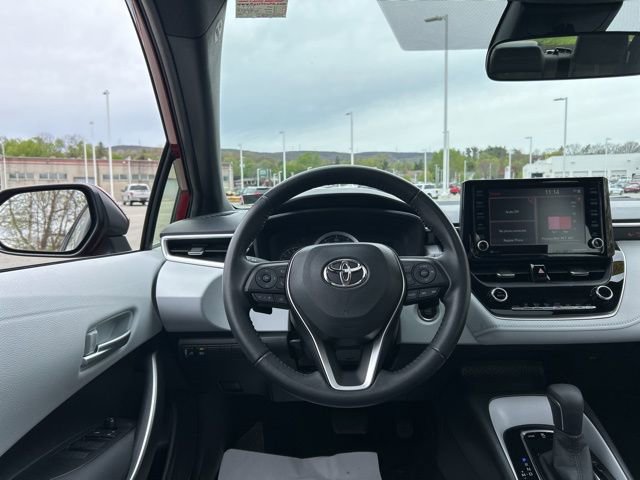 Used 2022 Toyota Corolla SE w/ SE Premium Package FWD image 14