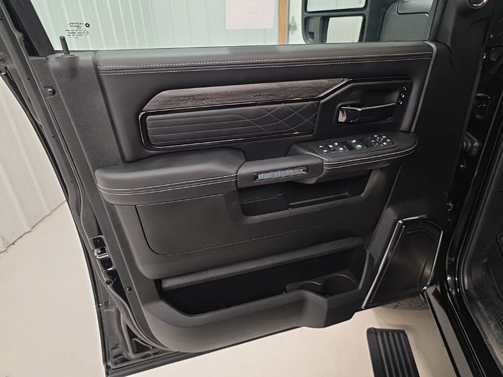New 2026 RAM 3500 Limited image 14