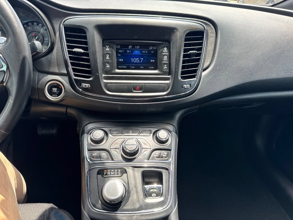 Used 2016 Chrysler 200 S w/ Comfort Group FWD image 15