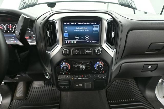 Used 2023 Chevrolet Silverado 3500 LT w/ Convenience Package AWD/4WD image 37