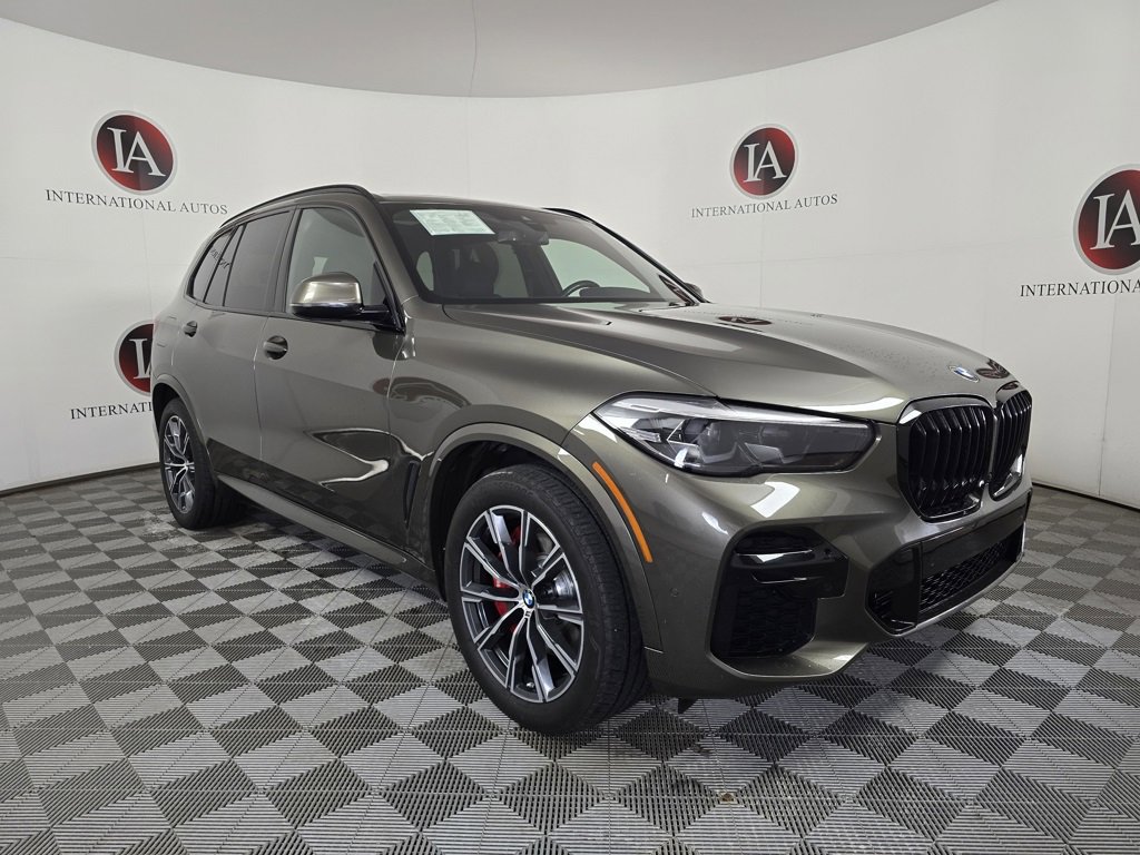 Used 2022 BMW X5 xDrive40i w/ M Sport Package