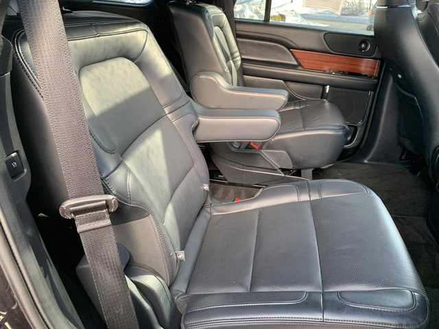 Certified 2024 Lincoln Navigator Reserve w/ Monochromatic Package image 16