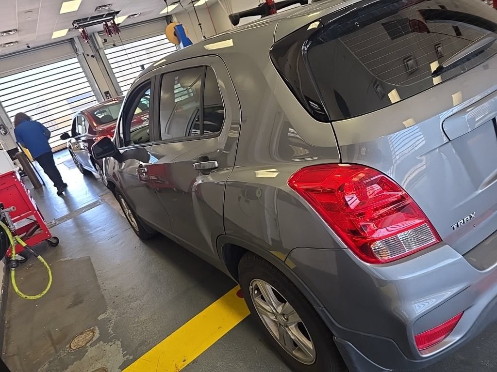 Used 2020 Chevrolet Trax LS w/ LPO, Protection Package FWD image 4