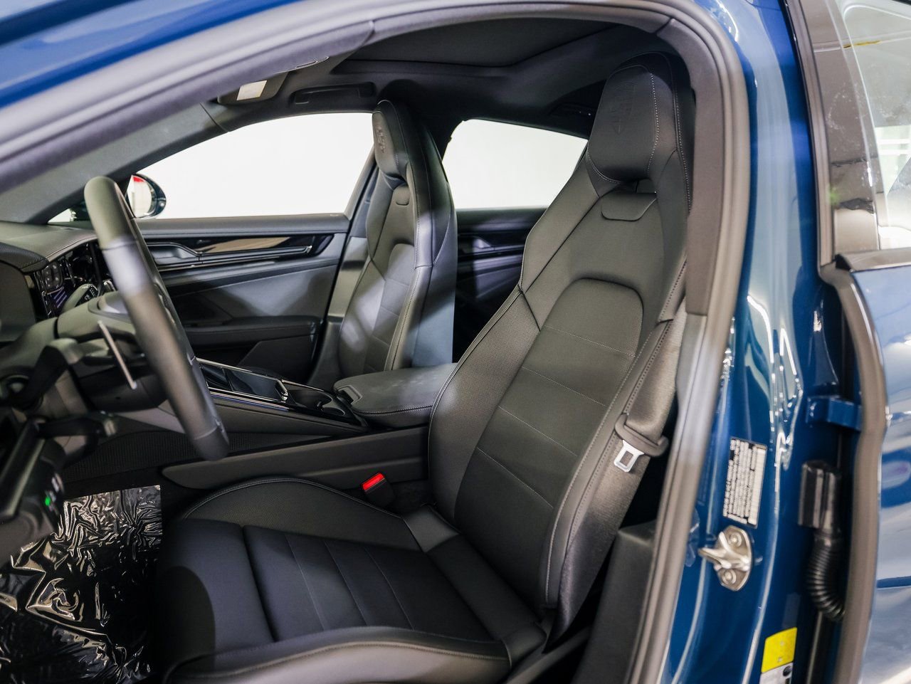 New 2026 Porsche Panamera 4 image 5