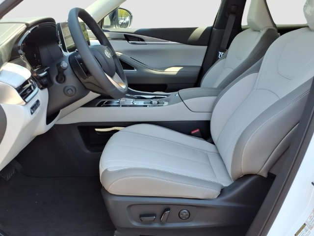 New 2027 INFINITI QX60 Luxe w/ Cargo Package FWD image 3