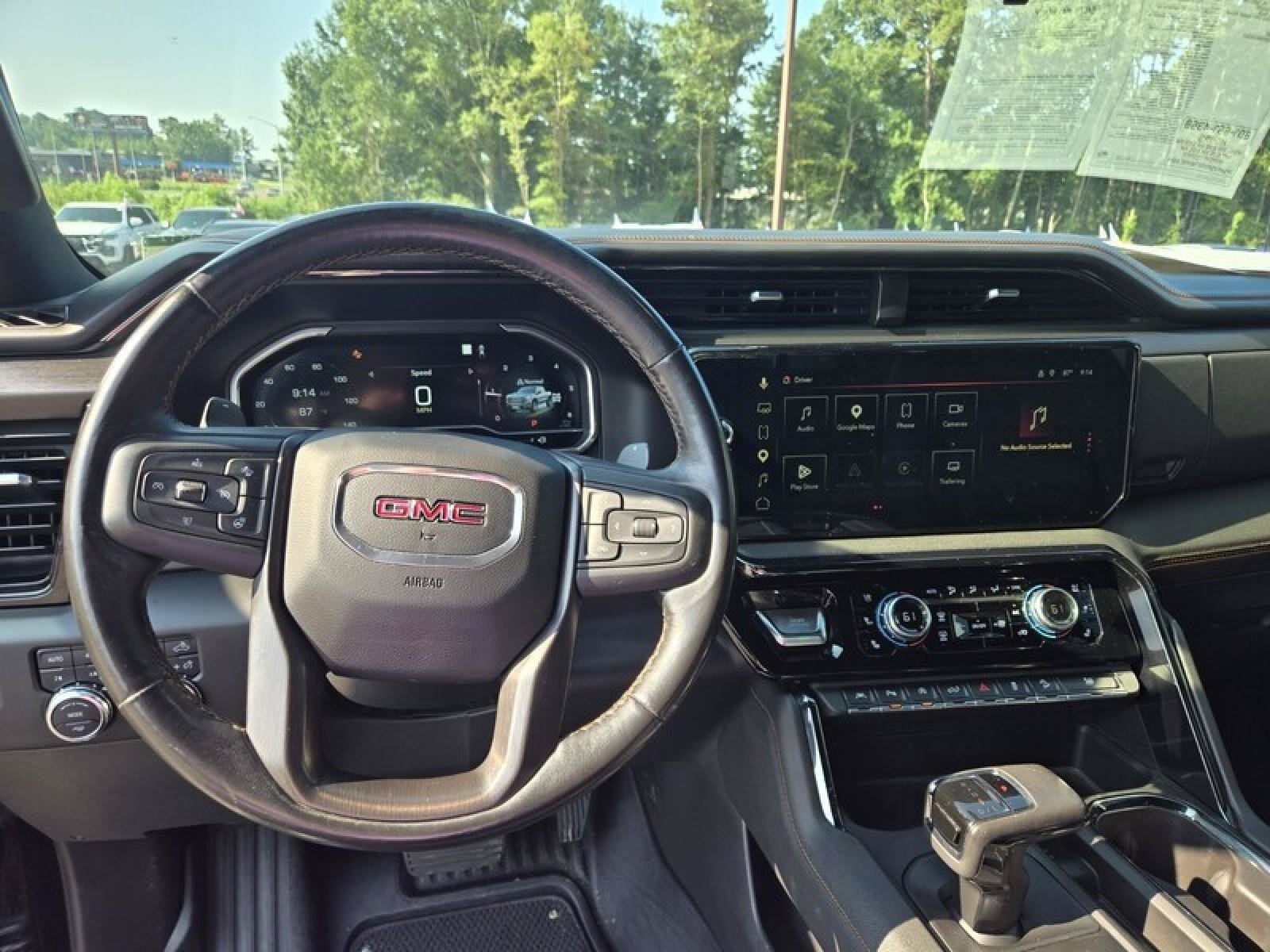Used 2022 GMC Sierra 1500 AT4 w/ AT4 Premium Package AWD/4WD image 8