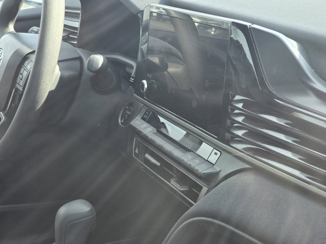 Used 2025 Toyota Camry LE image 20