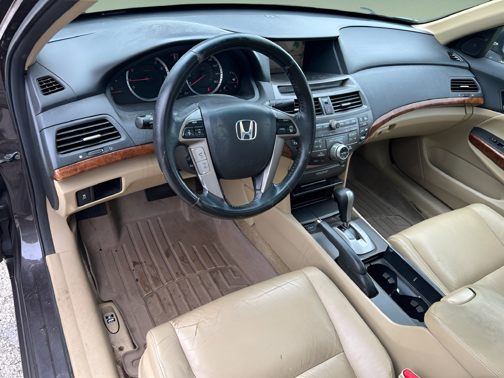 Used 2011 Honda Accord EX-L image 19