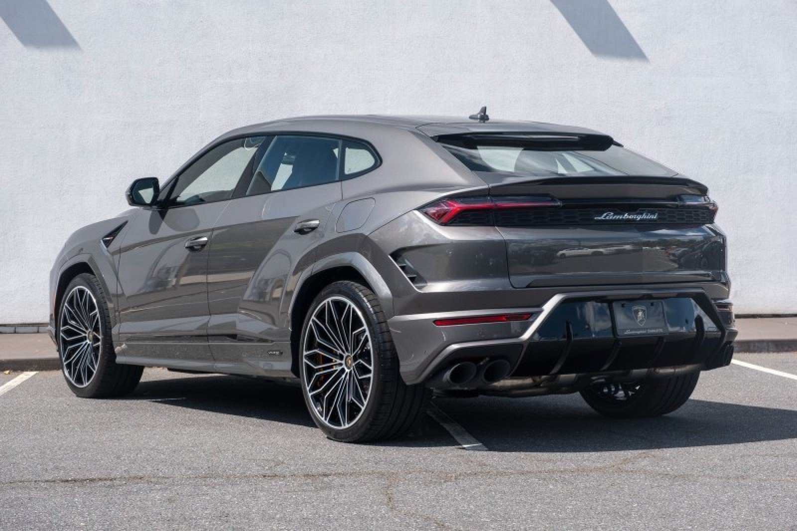 Used 2025 Lamborghini Urus S AWD/4WD image 4