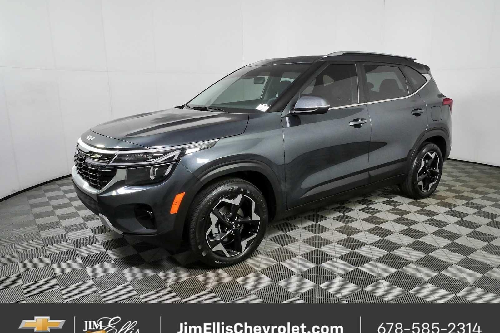 Used 2025 Kia Seltos EX FWD image 26