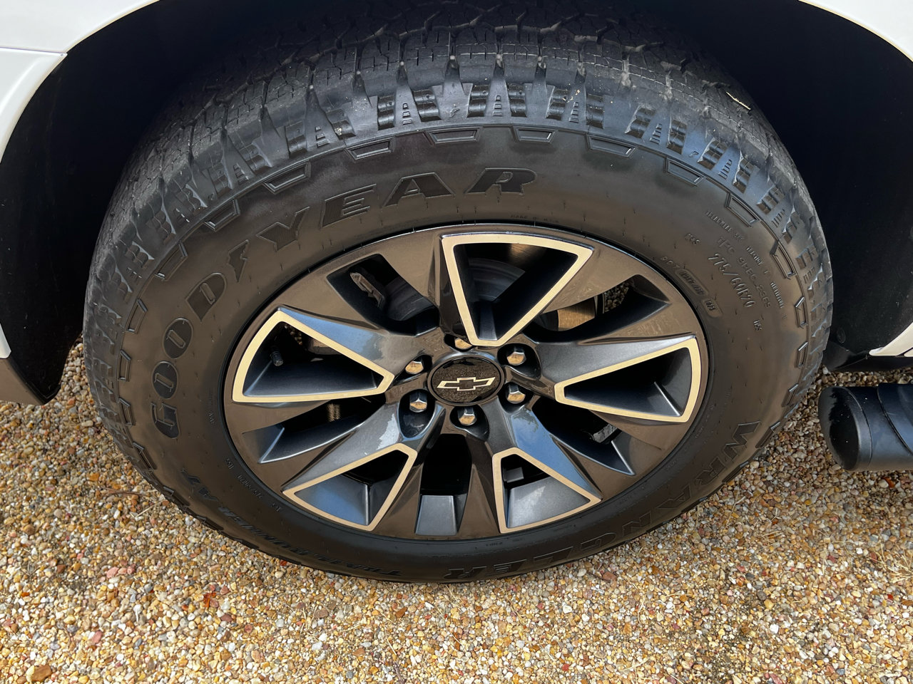 Used 2023 Chevrolet Tahoe Z71 w/ Z71 Off-Road Package image 16