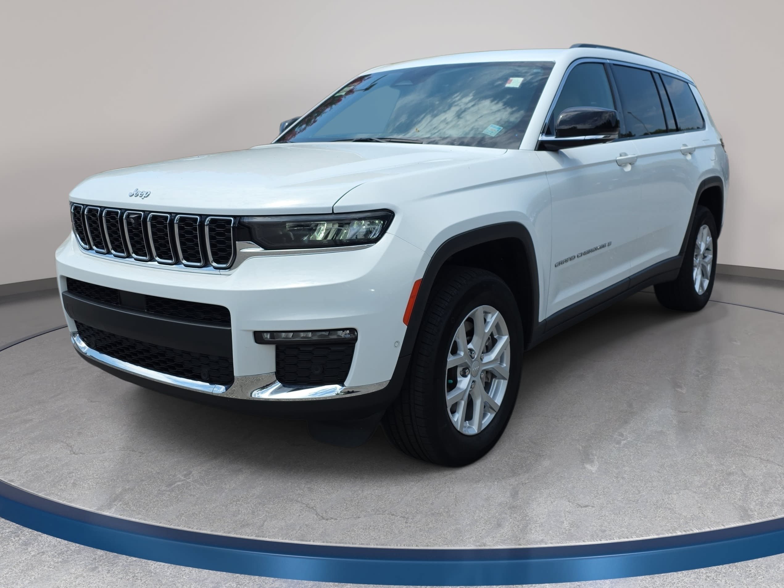 Certified 2023 Jeep Grand Cherokee L Limited w/ Luxury Tech Group II AWD/4WD image 1