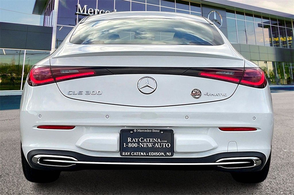 Used 2025 Mercedes-Benz CLE 300 4MATIC Coupe image 4