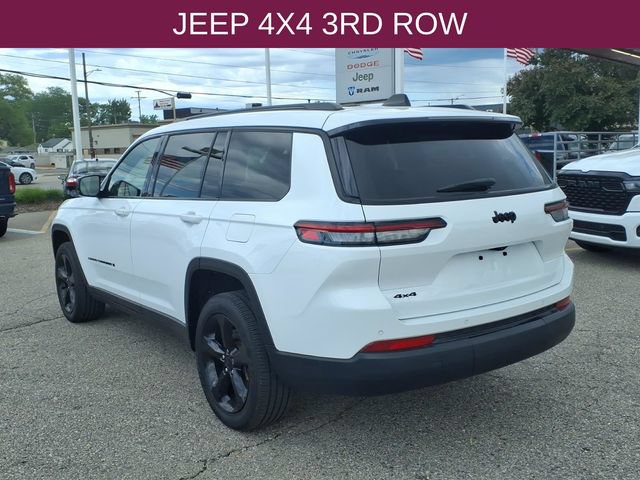 Used 2024 Jeep Grand Cherokee L Altitude AWD/4WD image 7