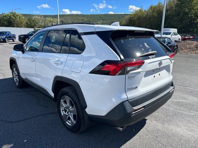 Used 2022 Toyota RAV4 XLE w/ Convenience Package AWD/4WD image 5