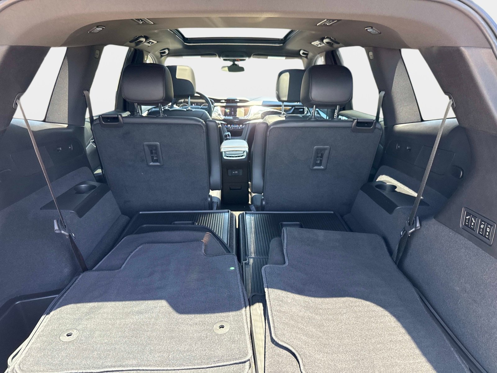 Used 2023 Cadillac XT6 Premium Luxury FWD image 10