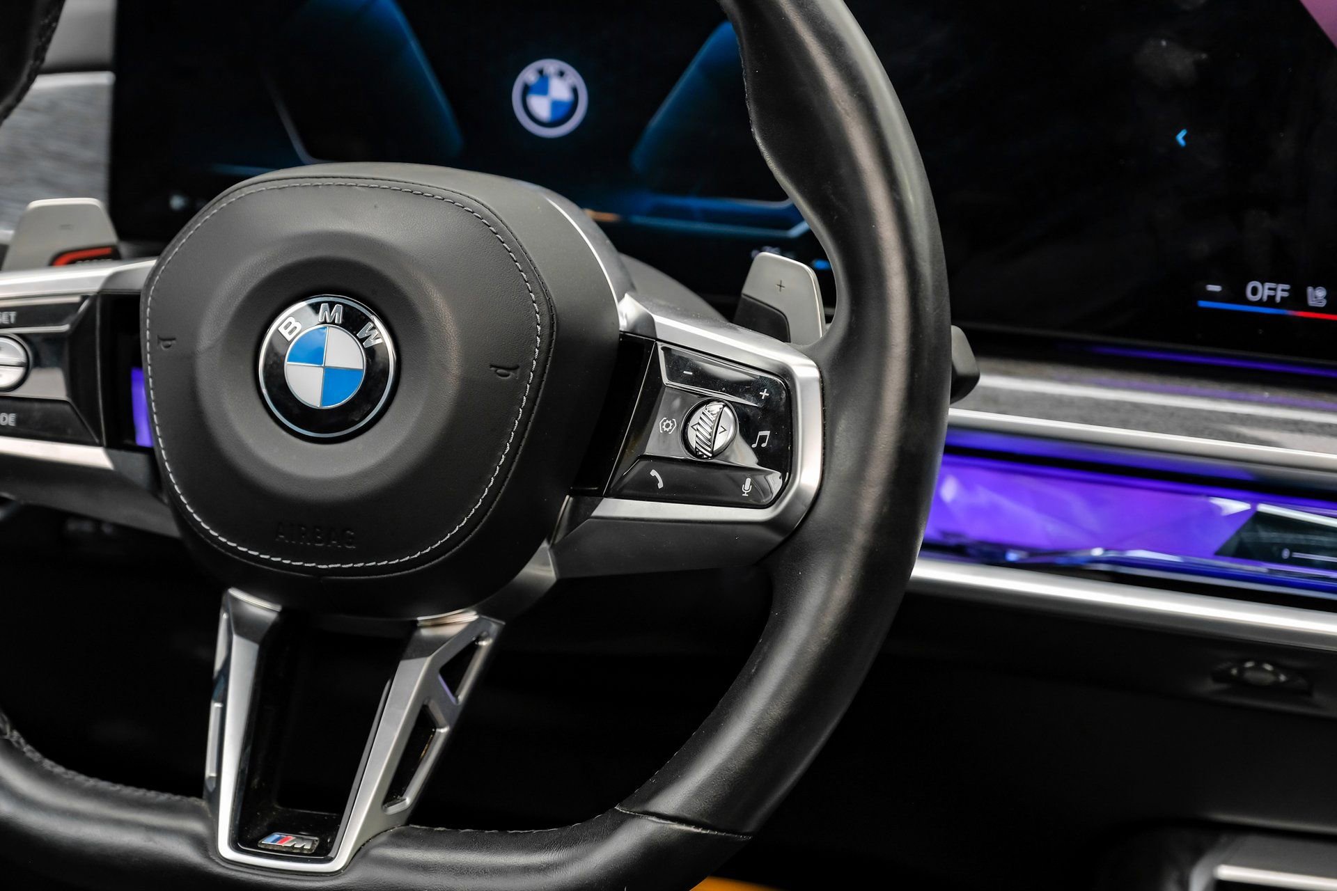 Used 2024 BMW 740i w/ Premium Package 2 image 25