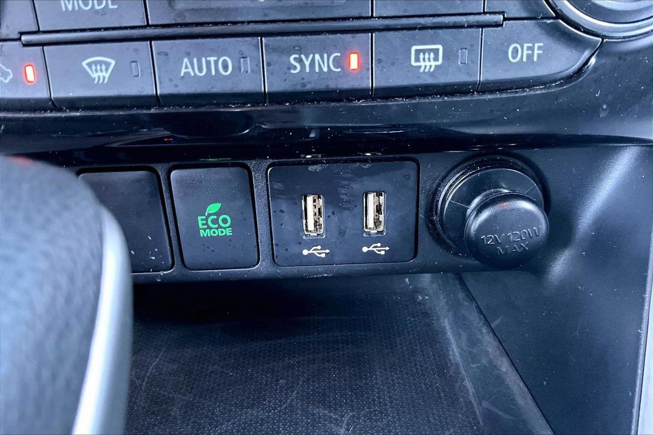 Used 2025 Mitsubishi Eclipse Cross SE AWD/4WD image 17