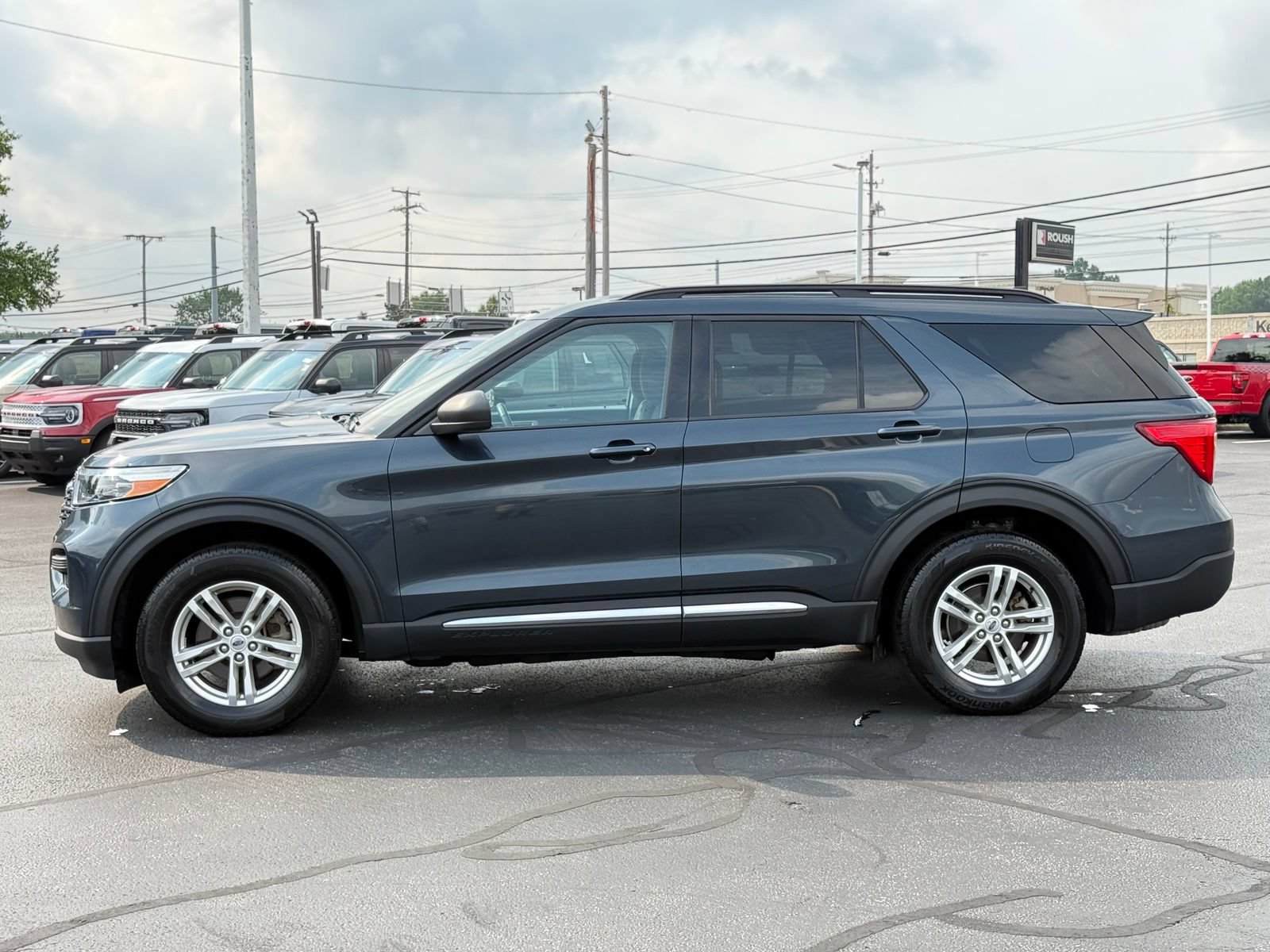 Used 2024 Ford Explorer XLT w/ Class IV Trailer Tow Package AWD/4WD image 7