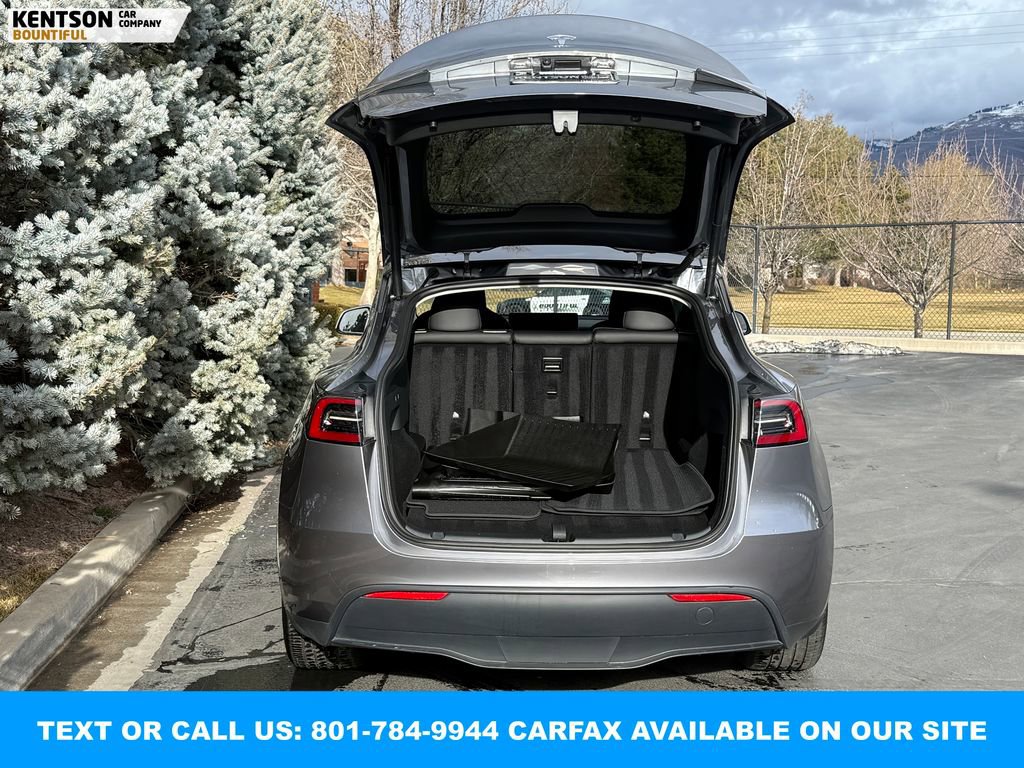Used 2025 Tesla Model Y Long Range image 34