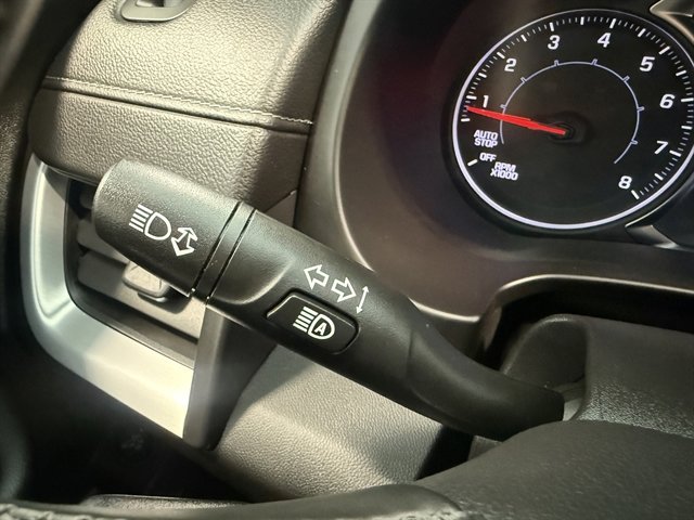 Used 2024 GMC Terrain SLT image 34