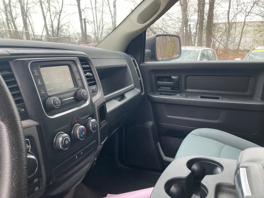 Used 2017 RAM 1500 Express w/ Express Value Package image 16