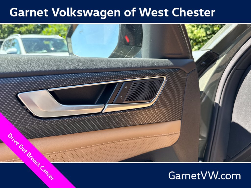 New 2026 Volkswagen Atlas Cross Sport SEL R-Line AWD/4WD image 31