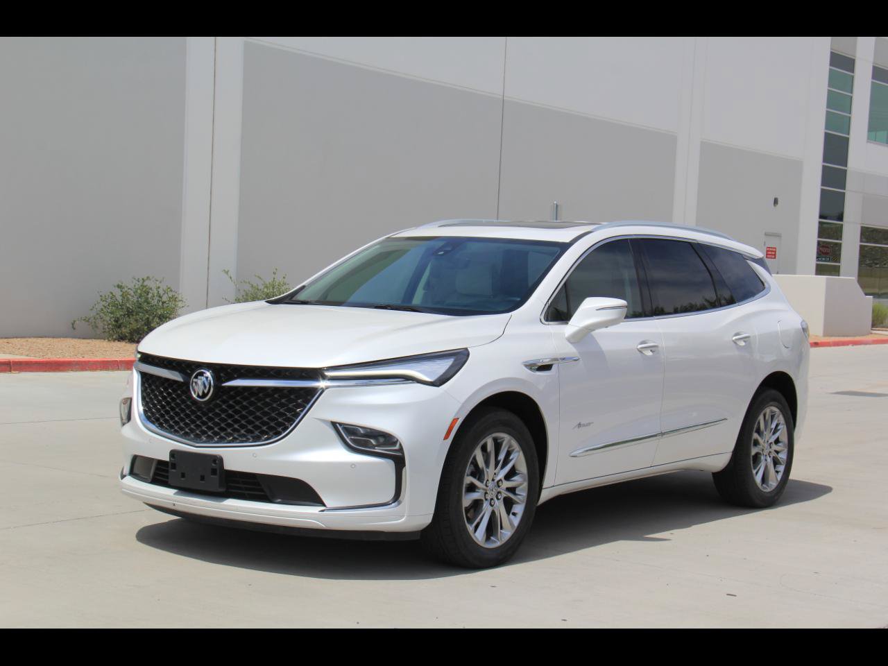 Used 2023 Buick Enclave Avenir w/ Avenir Technology Package FWD image 1